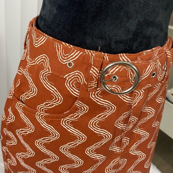 THE RAGGED PRIEST x Milk It Reach It Wiggle Print Mini Skirt Rust Beige US 6 - Picture 9 of 13